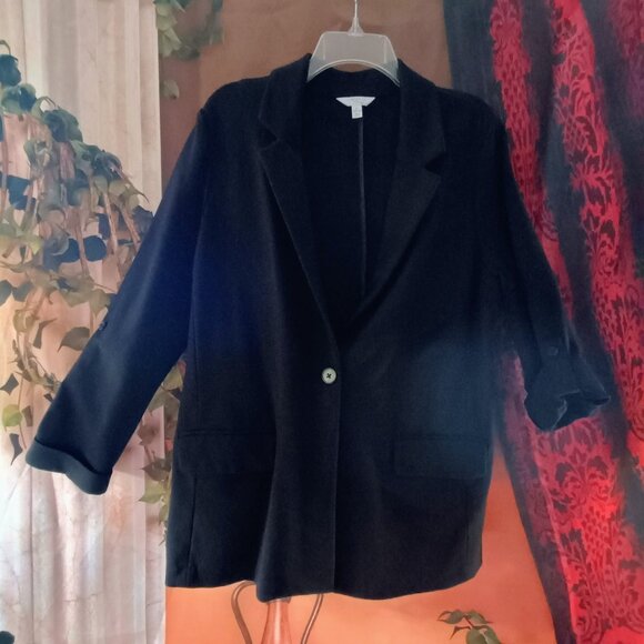 Time and Tru Jackets & Blazers - EUC: Time and Tru Sze Large Black Relaxed Fit Button Front Ponte Blazer